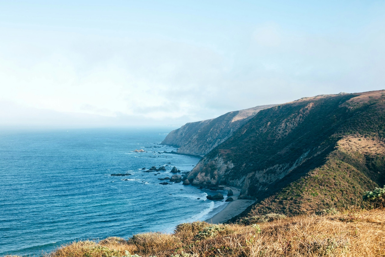 photo of sea wave crashing shore, Standard